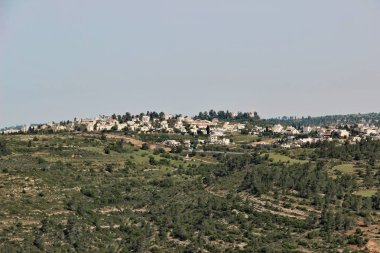 yeşil dağların fotoğraf ile yerleşim yakınındaki Jerusalem, İsrail