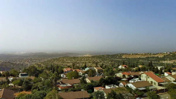 Vista de pájaro del pueblo Katzir desde el helicóptero — Foto de Stock