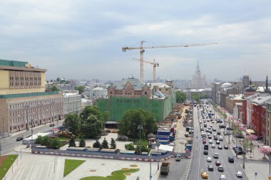 Moskova, Rusya - 15 Mayıs 2018: Hava çatı görünümü Moskova tarihi merkezindeki bakış açısından.