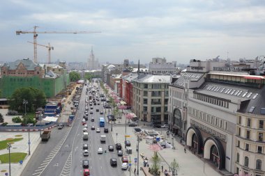 Moskova, Rusya - 15 Mayıs 2018: Hava çatı görünümü Moskova tarihi merkezindeki bakış açısından.