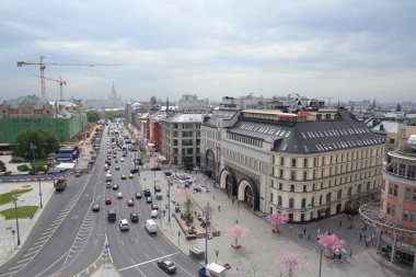 Moskova, Rusya - 15 Mayıs 2018: Hava çatı görünümü Moskova tarihi merkezindeki bakış açısından.