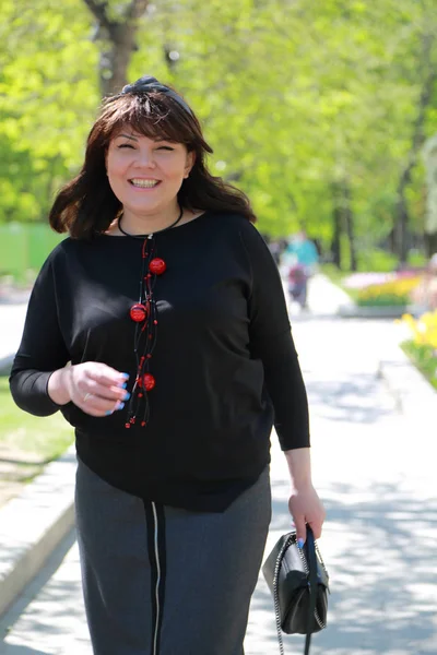 Mooie Charmante Model Het Voorjaar Park Moskou Russische Federatie — Stockfoto