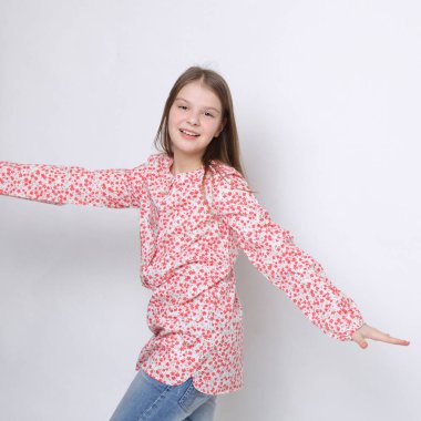 Güzel stüdyo Avrupa beyaz genç kız portresi