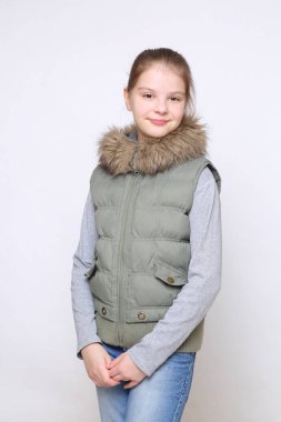 Güzel stüdyo Avrupa beyaz genç kız portresi