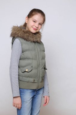 Güzel stüdyo Avrupa beyaz genç kız portresi