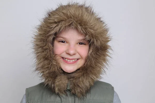 Beautirul studio Avrupa beyaz genç kız portresi