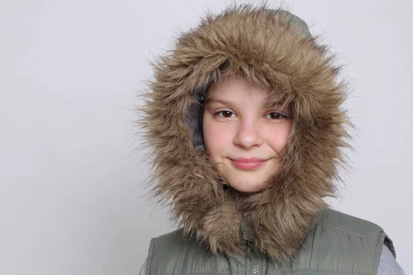 Beautirul studio Avrupa beyaz genç kız portresi