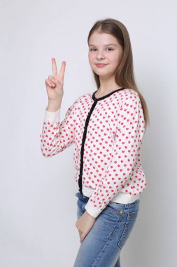 Güzel stüdyo Avrupa beyaz genç kız portresi