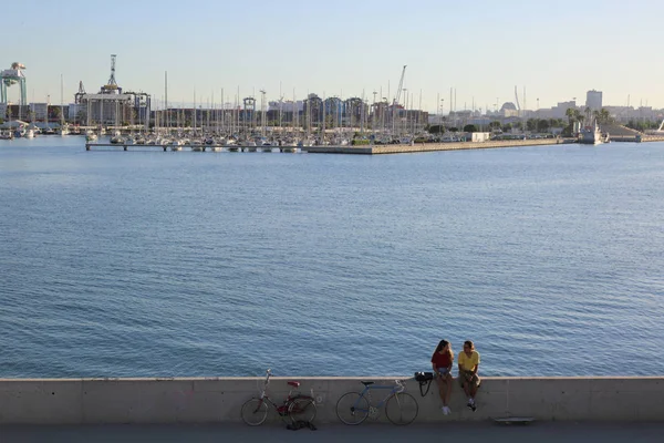 Βαλένθια Ισπανία Ιουνίου 2018 Όμορφη Θέα Στο Λιμάνι Στη Θάλασσα — Φωτογραφία Αρχείου