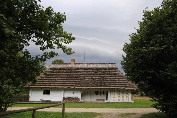 Polen Sanok Augusti 2018 Autentiska Gamla Trähus Etnografiska Museet Sanok — Stockfoto