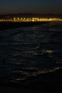 Valencia'da deniz Akdeniz gün batımı görünümü