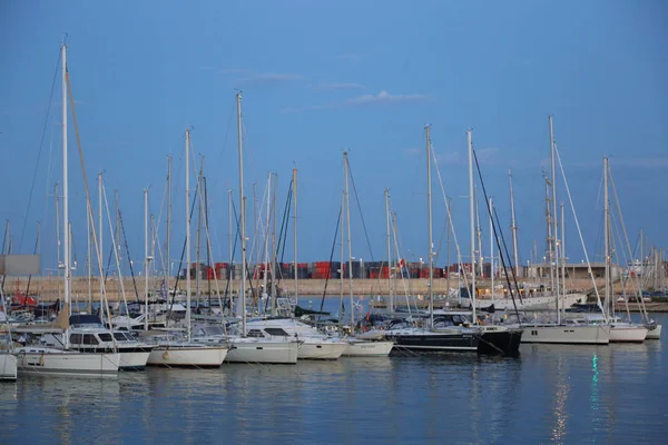 Valencia Spanyolország Június 2018 Gyönyörű Kilátás Jachtok Tengeri Kikötő Nyári — Stock Fotó