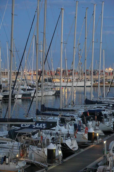 Valencia Испания Июня 2018 Года Прекрасный Вид Яхты Морской Порт — стоковое фото