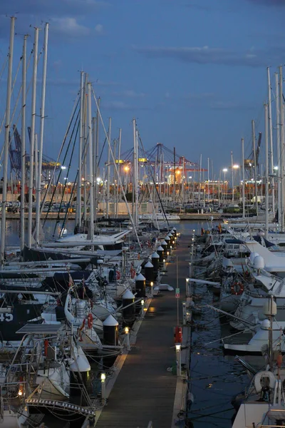 Valencia Spanien Juni 2018 Schöner Blick Auf Jachten Und Seehafen — Stockfoto