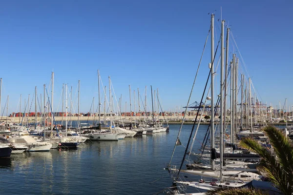 Valencia Spanien Juni 2018 Vacker Utsikt Yachter Och Hamn Sommarsäsongen — Stockfoto