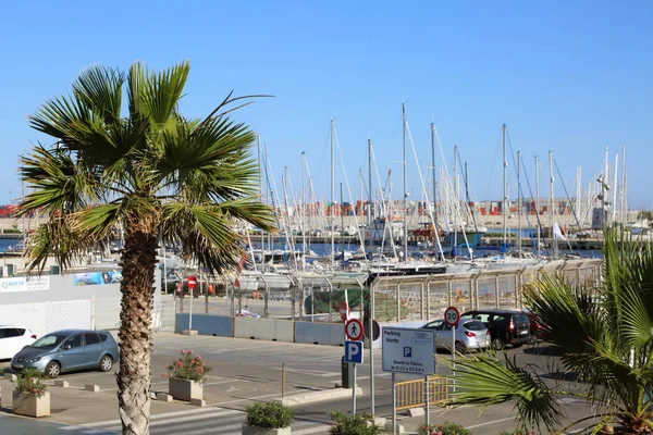 Valencia Spanje Juni 2018 Prachtig Uitzicht Jachten Zeehaven Het Zomerseizoen — Stockfoto