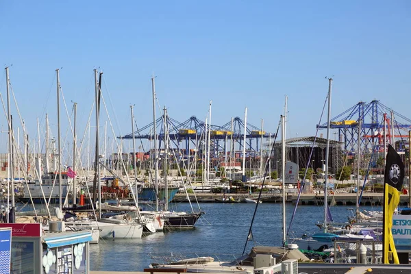 Valencia Spanien Juni 2018 Schöner Blick Auf Jachten Und Seehafen — Stockfoto