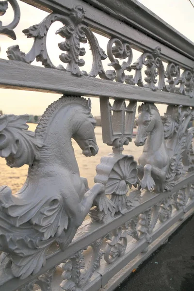 Esgrima Fragmentos Caballo Del Puente Blagoveshchensky San Petersburgo Rusia San —  Fotos de Stock