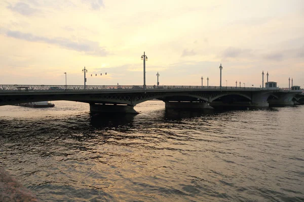 Vista Del Atardecer Puente Blagoveshchensky San Petersburgo Rusia — Foto de Stock