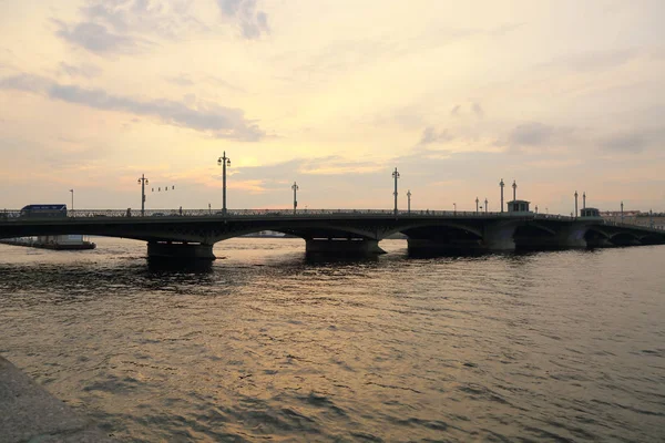 Coucher Soleil Sur Pont Blagoveshchensky Saint Pétersbourg Russie — Photo