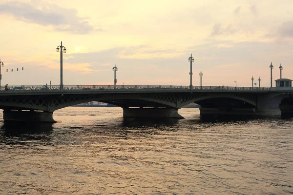 Vista Del Atardecer Puente Blagoveshchensky San Petersburgo Rusia — Foto de Stock