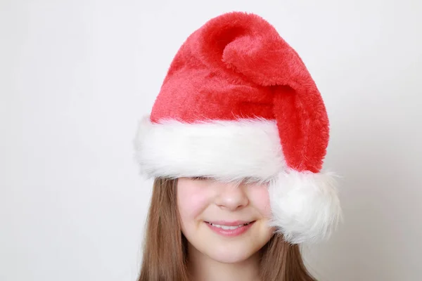 Αξιολάτρευτο Κοριτσάκι Στο Santa Καπέλο — Φωτογραφία Αρχείου