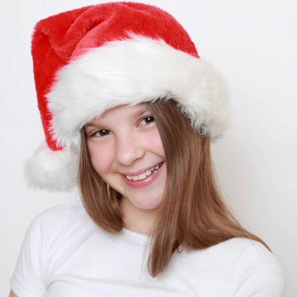 Bedårande Liten Flicka Santa Hatt — Stockfoto