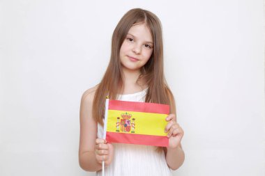 Güzel genç kız ve İspanyol bayrağı (İspanya bayrağı)