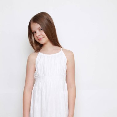 Duygusal küçük kız görüntüsü