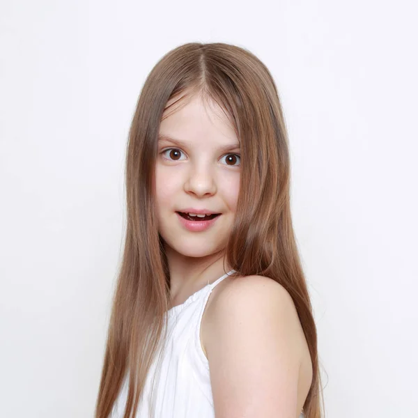 Portrait Studio Petite Fille Émotionnelle — Photo