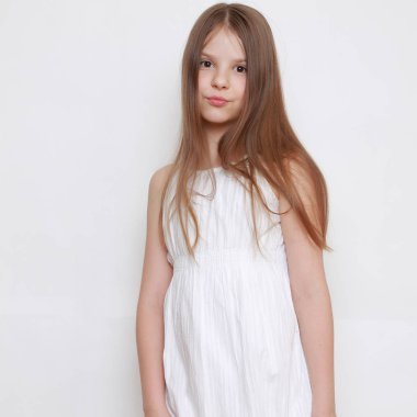 Stüdyo imge-in duygusal küçük kız