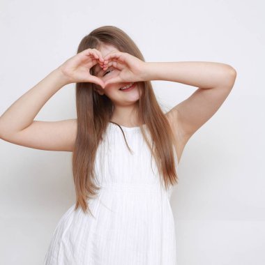 Stüdyo imge-in duygusal küçük kız