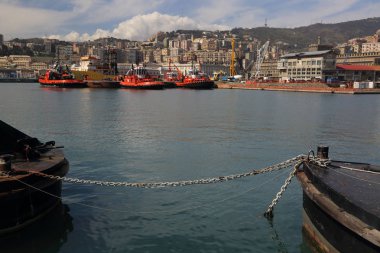 Genoa, İtalya - 6 Nisan 2018: Ayrıntılarda picturesque Port Cenova (Genova) bahar güneşli bir günde, İtalya.
