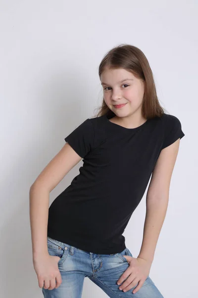 Caucásico Adolescente Chica Posando —  Fotos de Stock