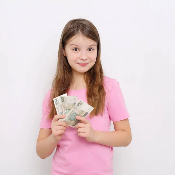 青少年女孩持有波兰现金钱兹罗提 钱从波兰 — 图库照片