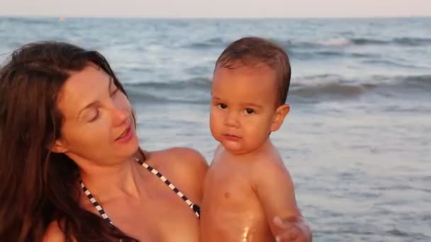 Beautiful Woman Little Boy Feeling Happy Sea — Stock Video