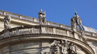 Roma, İtalya - 17 Nisan 2019: Santa Maria Maggiore (AzizE Meryem Ana Kilisesi) Papalık Bazilikası, Piazza dell'Esquilino'daki en büyük Katolik Marian kilisesidir.