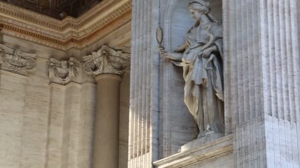 バチカンのサンピエトロ広場の彫像 ローマ イタリア — ストック動画