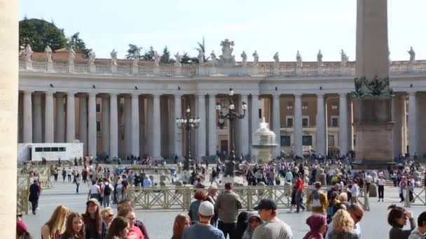 Rom Italien April 2019 Touristen Besuchen Die Basilika Von Peter — Stockvideo