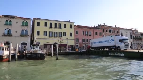 Venetië Italië April 2019 Uitzicht Vanaf Waterbus Vaporetto Canal Boat — Stockvideo