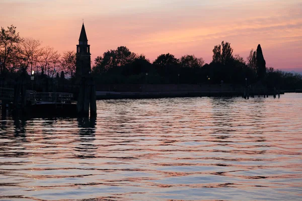 ブラーノ島の美しい夕日 ヴェネト イタリア — ストック写真