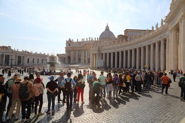 Vatikan Roma Talya Nisan 2019 Turistler Roma Talya Daki Peter — Stok fotoğraf