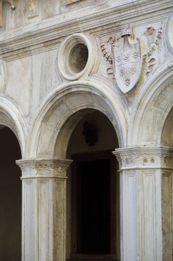 Venedik, İtalya - 20 Nisan 2019: Doge Palace'ın dış detayları (dış).
