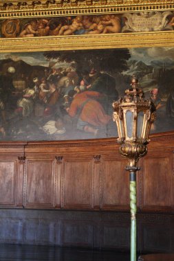 Venedik, Veneto, İtalya - 20 Nisan 2019: Doge Palace'ın iç mekanındaki sanat detayları (Palace Ducale).