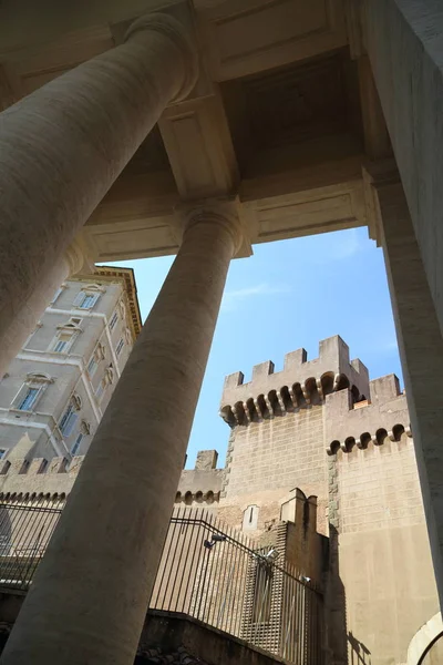 Vaticano Roma Italia Abril 2019 Detalles Artísticos Sobre Edificios Exteriores — Foto de Stock