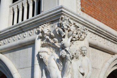Venedik, Veneto, Italya-19 Nisan 2019: Doge Palace sanat detayları. 