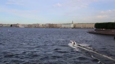 Saint Petersburg, Rusya - 12 Haziran 2019: Kış Sarayı (Hermitage Müzesi))