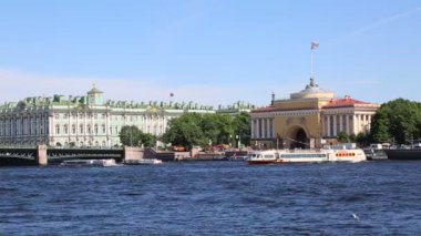 Saint Petersburg, Rusya - 12 Haziran 2019: Kış Sarayı (Hermitage Müzesi))