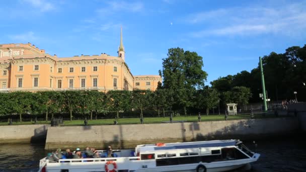 Sint Petersburg Rusland Juni 2019 Uitzicht Kasteel Michailovski Overdag — Stockvideo