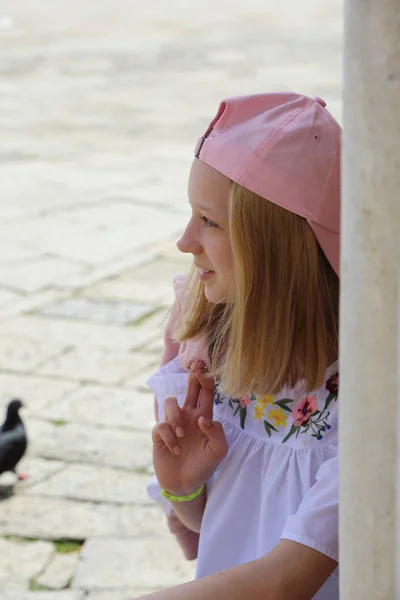 Schöne Teen Mädchen Porträt Freien — Stockfoto